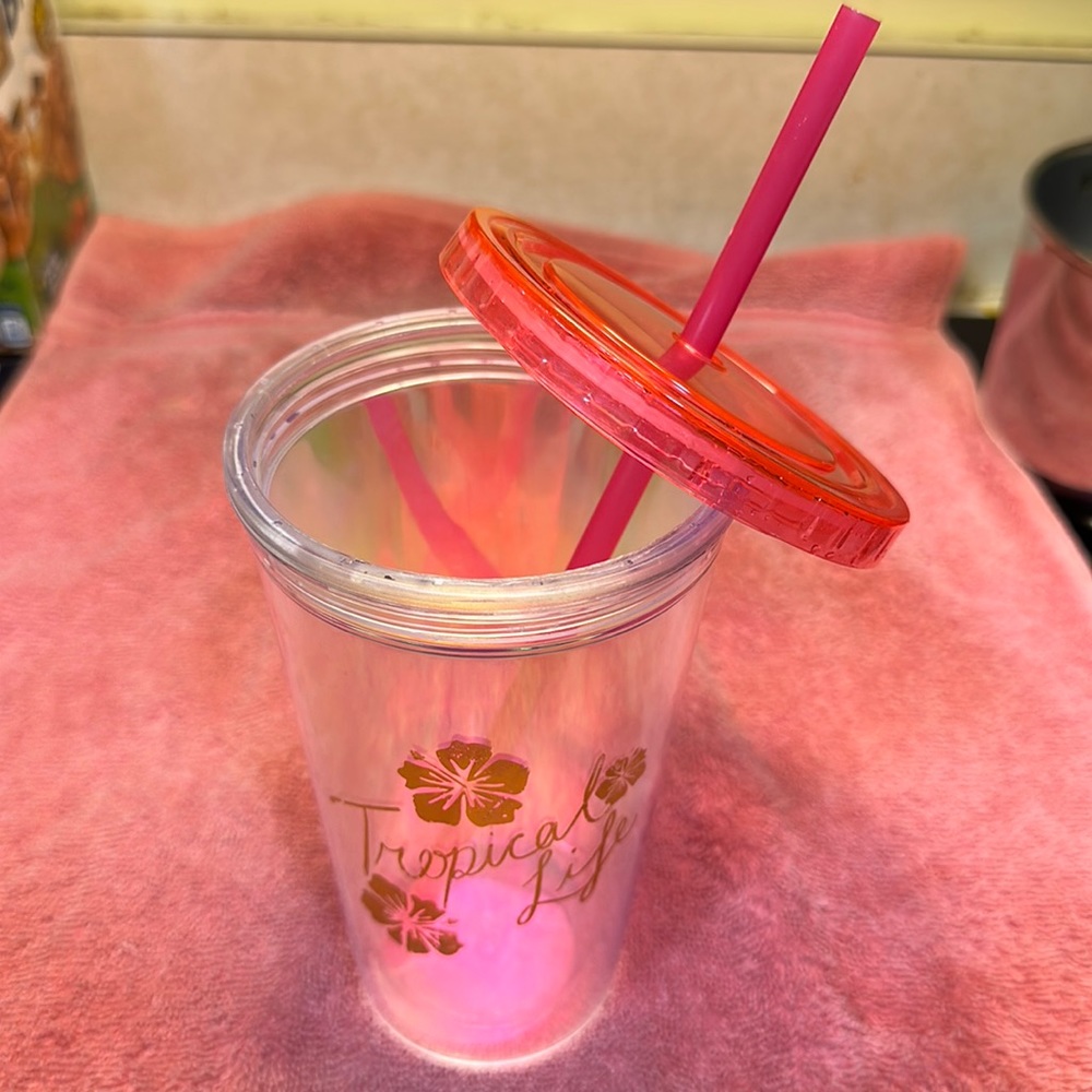 Tropical life Tumbler